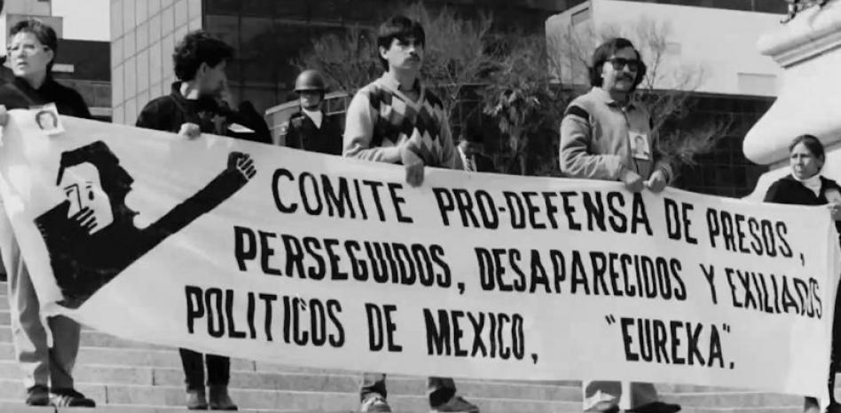 Ordenan crear una comisión para entrega de archivos militares sobre la guerra sucia Ordenan crear una comisión para entrega de archivos militares sobre la guerra sucia