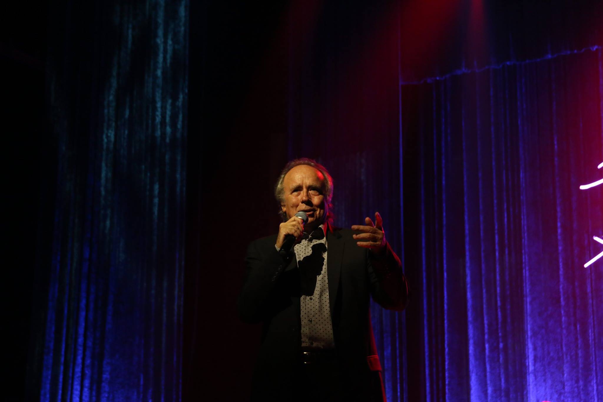 Los 80 años<br> de Serrat