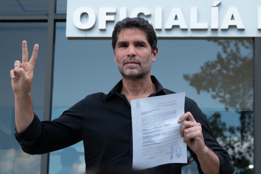 foto de eduardo verástegui