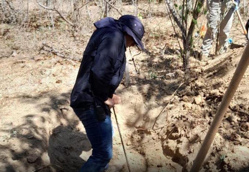 Tras denuncia anónima, hallan 103 restos humanos en fosa clandestina en Los Cabos