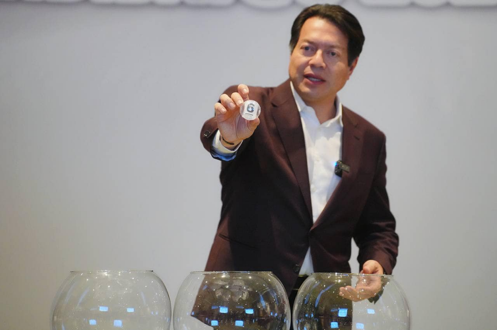 Cercanos a AMLO y “corcholatas” van como plurinominales de Morena