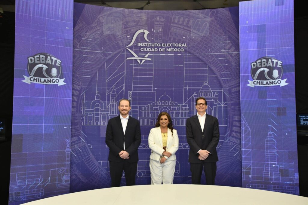 Debate CDMX: Brugada y Taboada se lanzan dardos, Chertorivski les reclama los ‘sombrerazos’