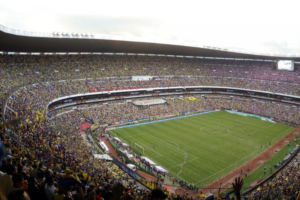 La FIFA plantea castigos por racismo en los estadios: va hasta la pérdida de partidos