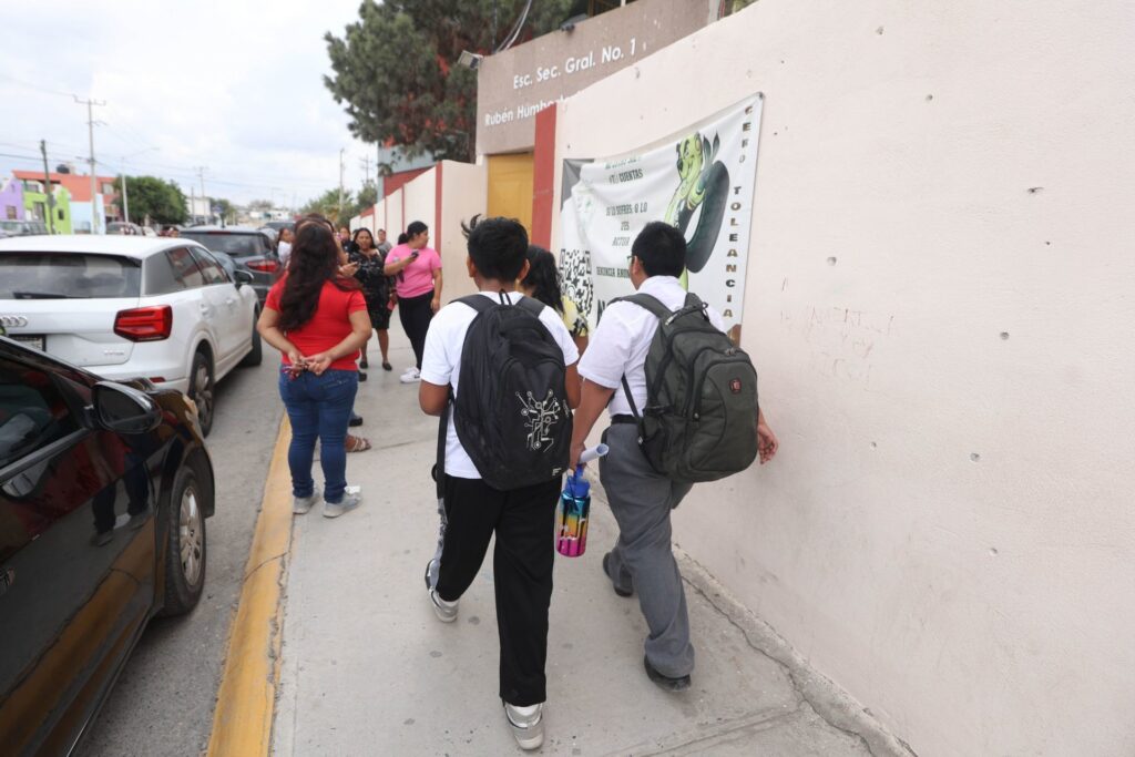 Estudiantes mexicanos reprueban prueba PISA en pensamiento creativo Estudiantes mexicanos reprueban prueba PISA en pensamiento creativo