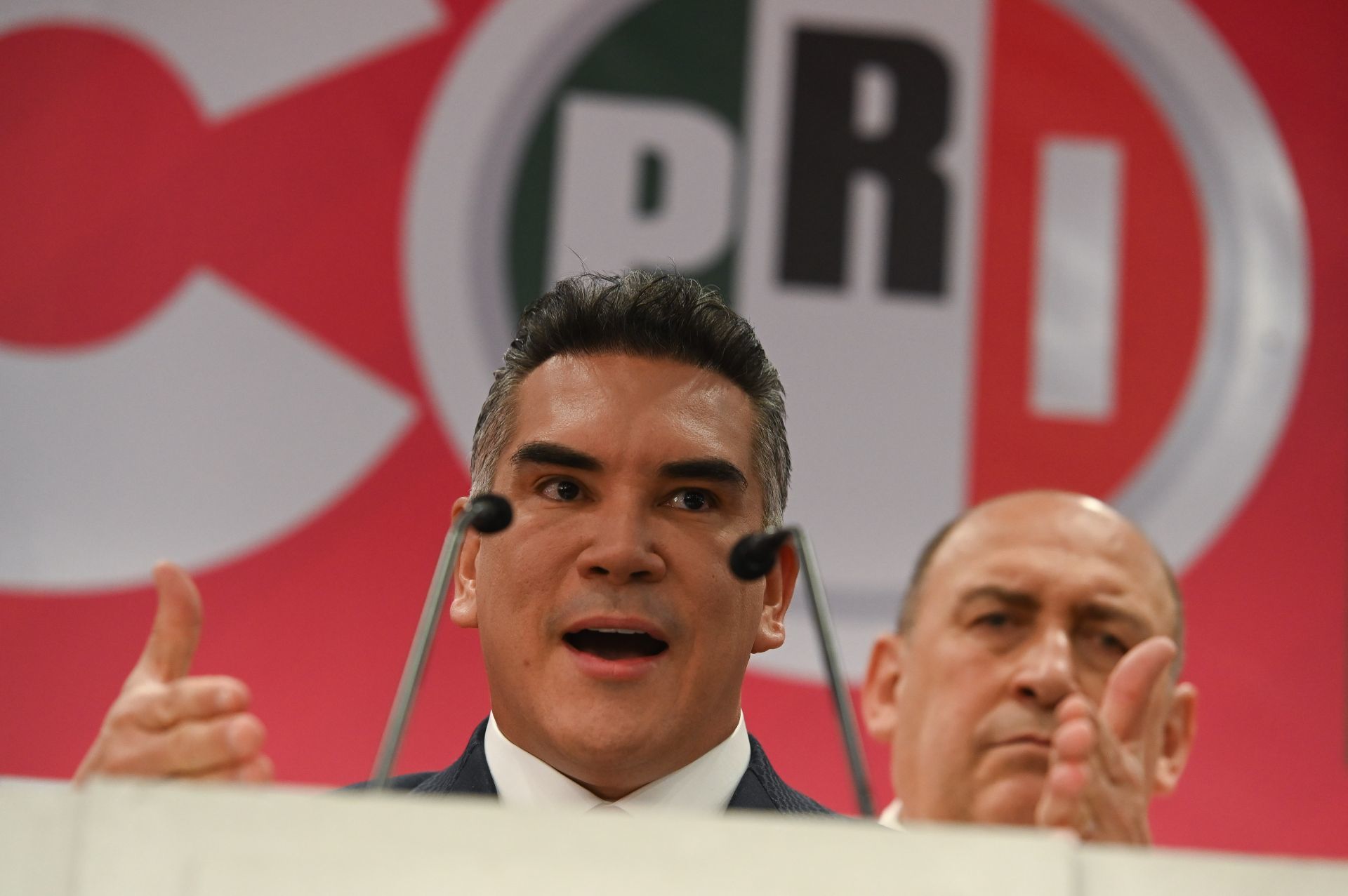 ‘Alito’ Moreno se aferra a la presidencia del PRI: busca reelección hasta 2032