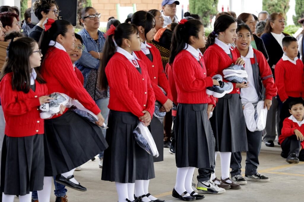 Beca exención para escuelas particulares Edomex 2024: requisitos y fechas