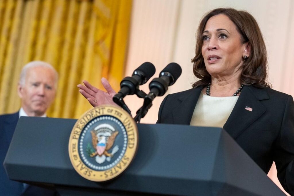 Joe Biden renuncia a la reelección y Kamala Harris va por la candidatura demócrata