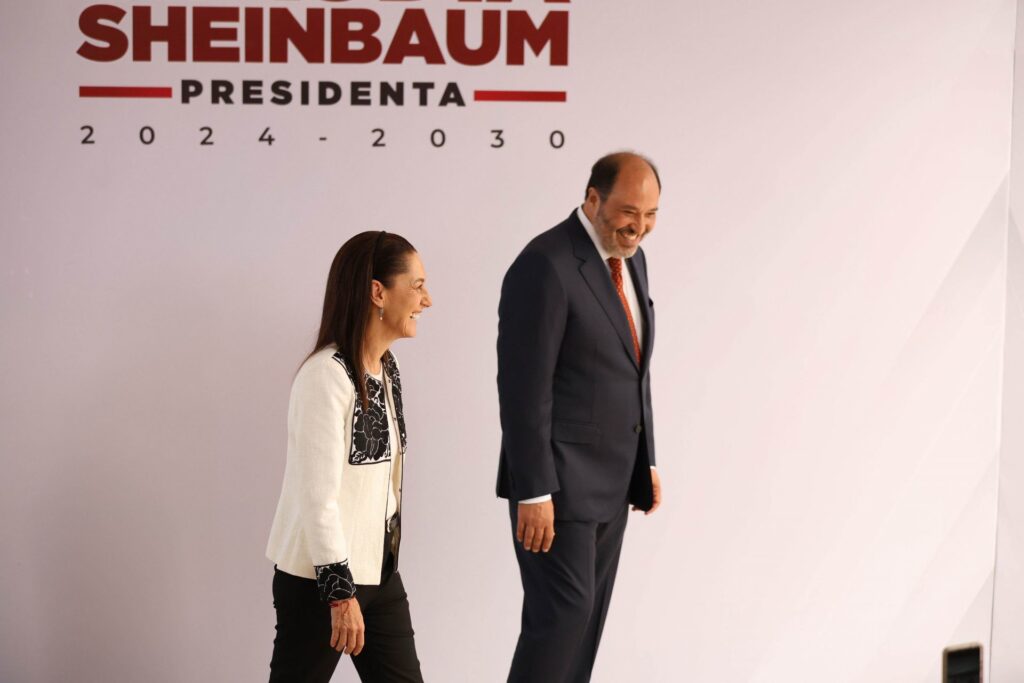 Sheinbaum suma a Lázaro Cárdenas Batel a su gabiente como jefe de la Oficina de Presidencia