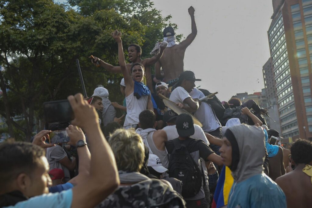 Elecciones en Venezuela: los resultados generan protestas y reclamos internacionales