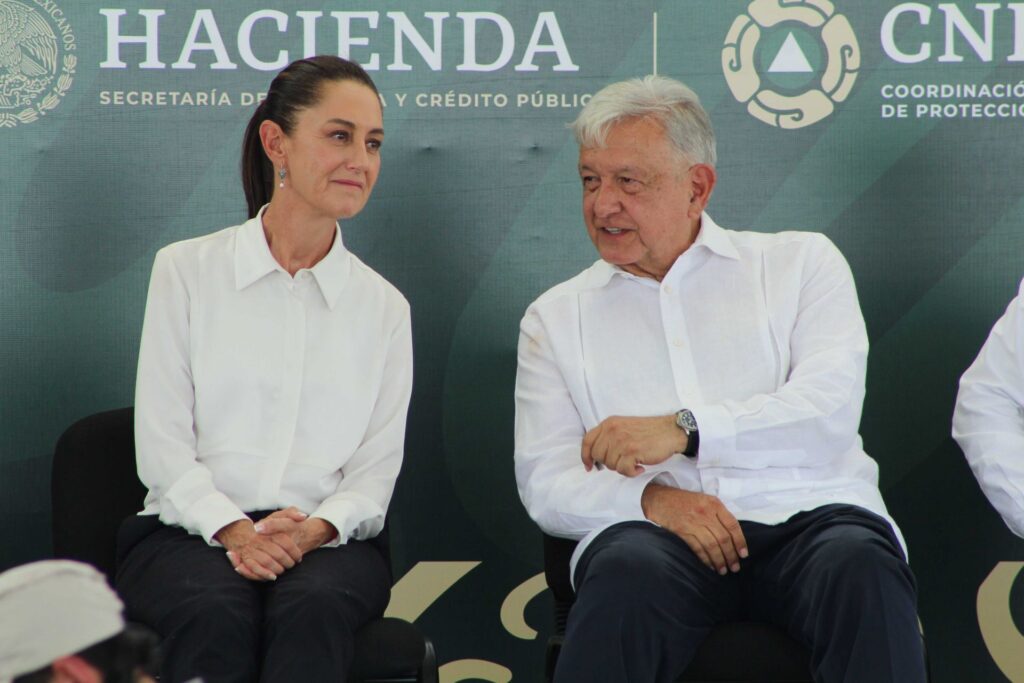 AMLO y Sheinbaum defienden a Ebrard ante blofeo de Trump 