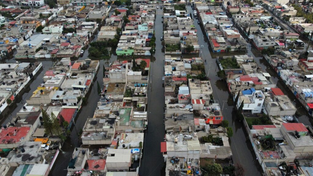 Inundaciones en Chalco: 600 familias y sus tres semanas viviendo bajo agua estancada