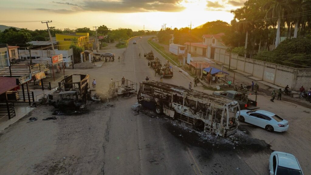 Sinaloa: suspenden clases y festejos patrios por ola de violencia