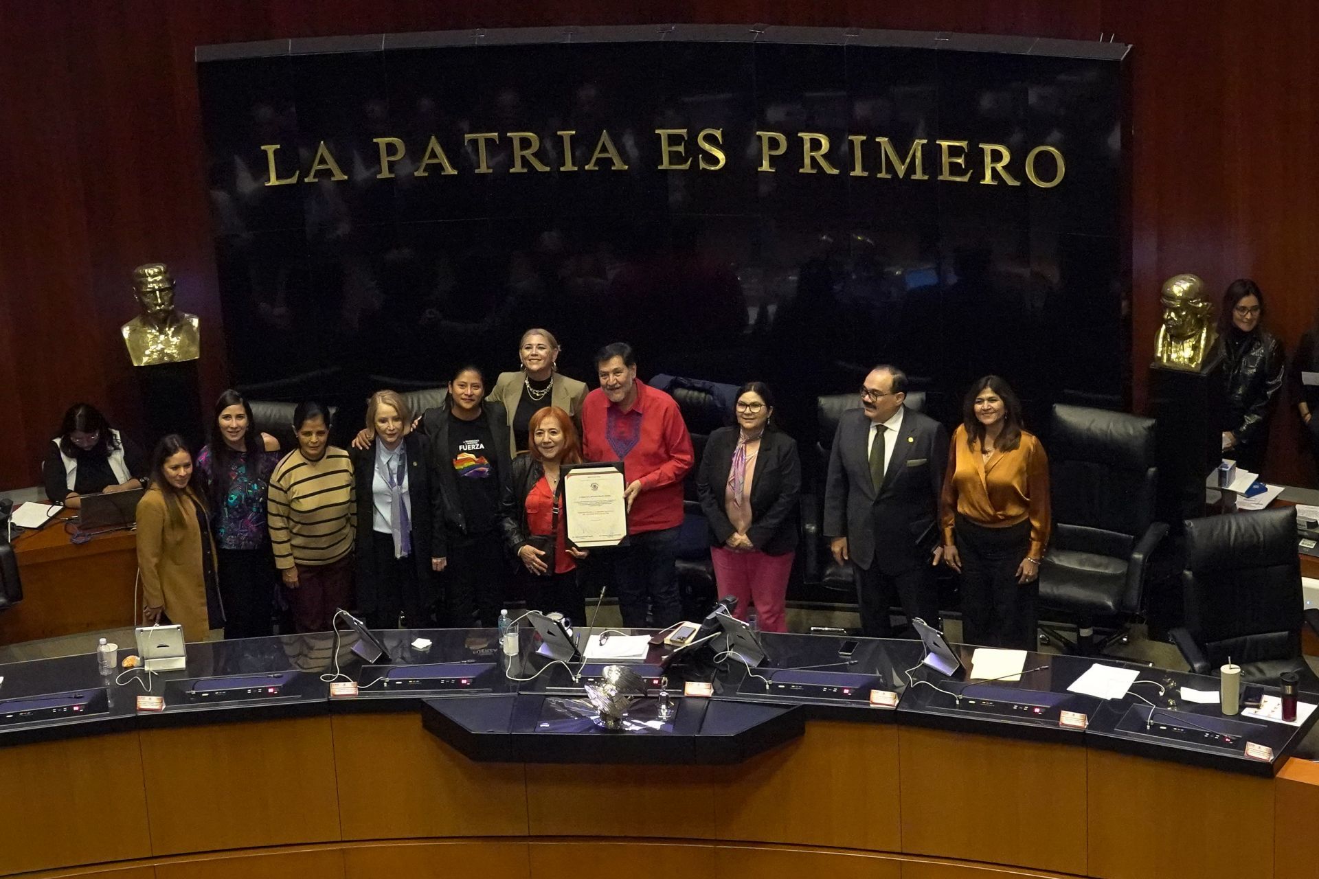 Impone Morena la reelección de Rosario Piedra en la CDNH