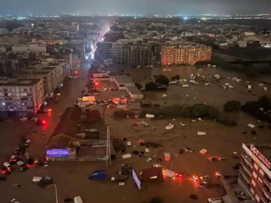 Crónica desde la distancia de un pueblo destrozado, el mío: Benetússer