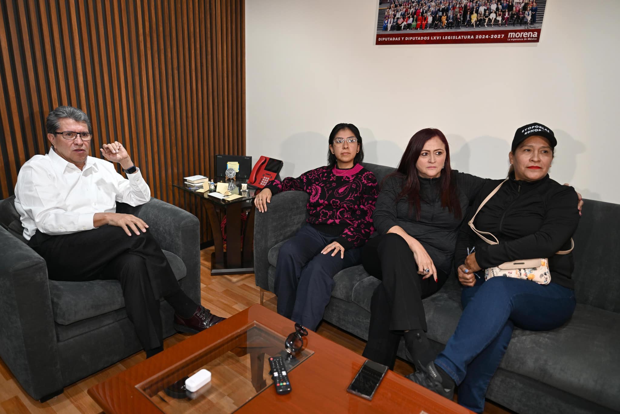 Jornada laboral de 40 horas: la activista Maria Luisa Luévano levanta huelga de hambre