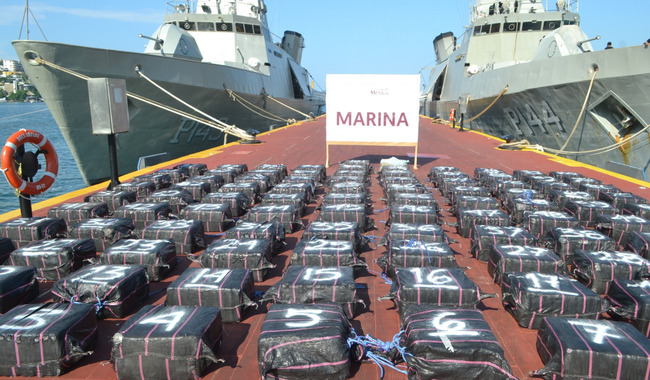 Cocaína flotando en Acapulco: ola de decomisos de la Marina