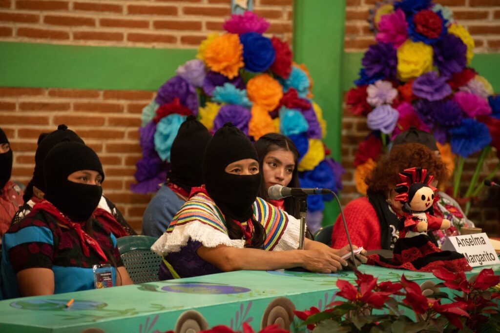 “A Sheinbaum se le olvida que no llegaron todas”, el mensaje de mujeres del EZLN al gobierno