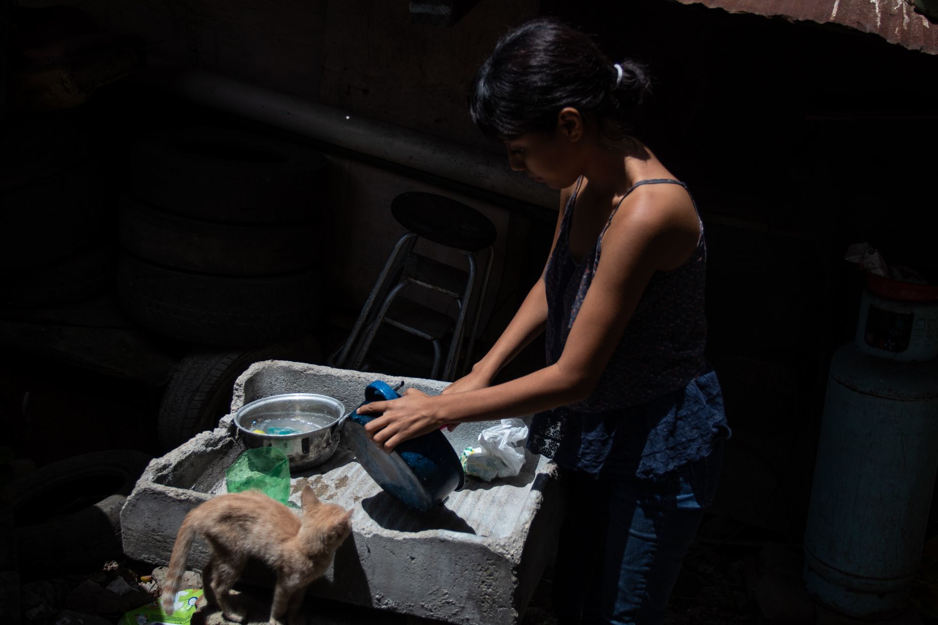 Jueza libera al hombre que violó a una trabajadora del hogar menor de edad