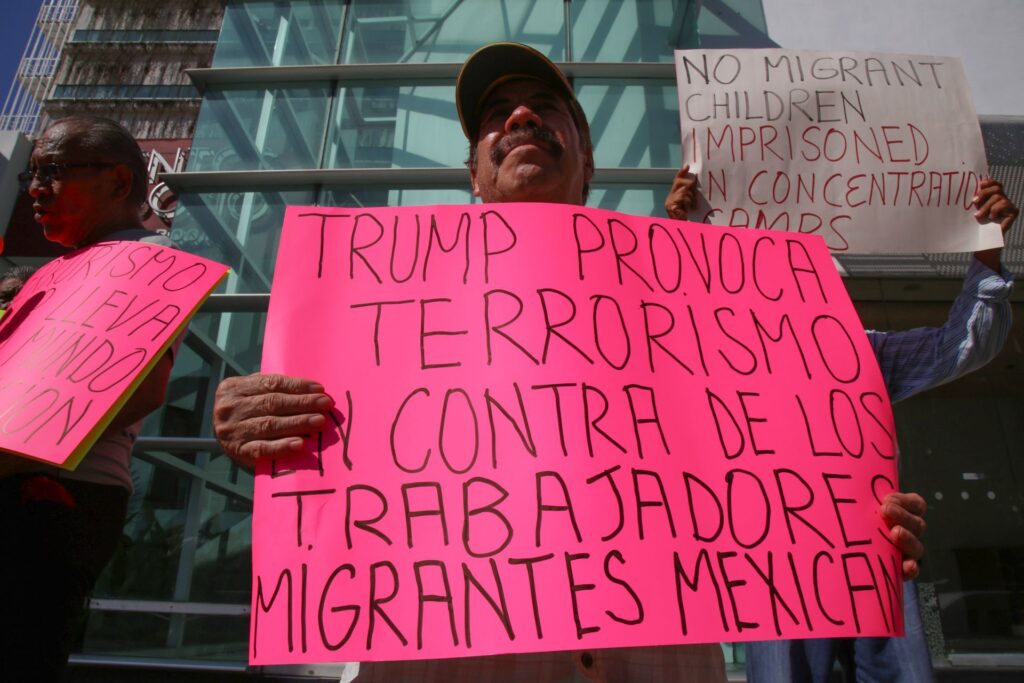 Trabajadores mexicanos en Chicago se van a paro de labores en protesta contra Trump