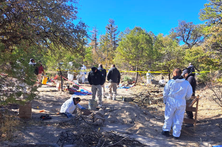 Ya suman 72 los cuerpos encontrados en fosas clandestinas de Chihuahua