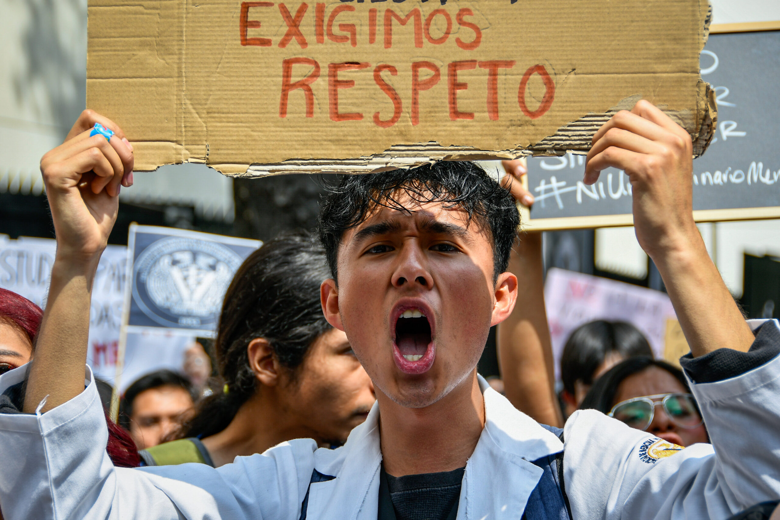 Veterinarios de 12 estados exigen seguridad para ejercer su profesión