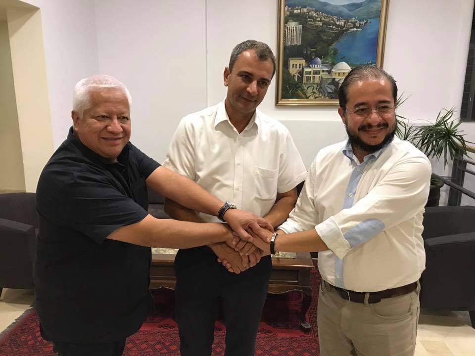 Carlos Quiroa, el pastor evangélico al que Hugo Eric Flores le abrió las puertas de la Cámara de Diputados