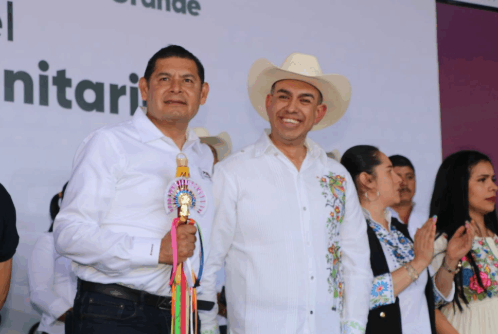 Drogas y armas, catean propiedades de Gerardo Cortés, alcalde morenista en Puebla