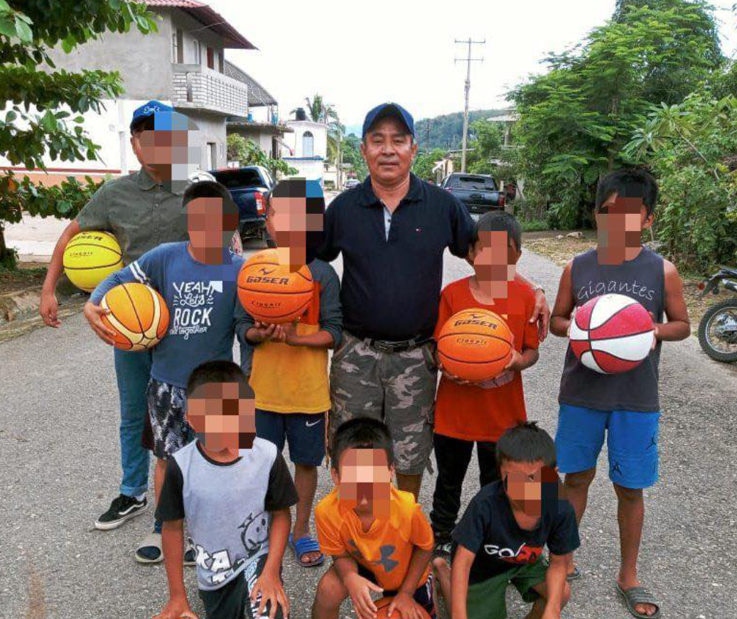 Asesinaron a Cutberto Hernández, entrenador de niños triquis basquetbolistas en Oaxaca