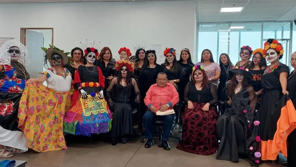 Fiscal especial de Ayotzinapa desdeñó a la CIDH pero convocó a desfile de catrinas