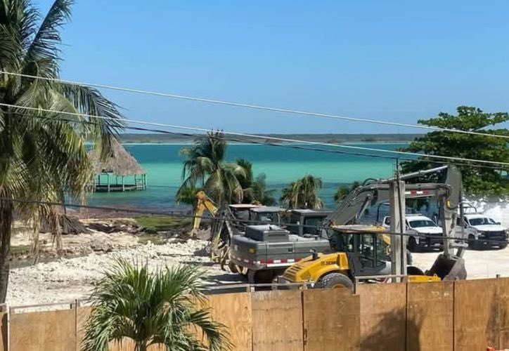 Ordenan a la Sedena “detener de inmediato” las obras de la “casa de descanso” militar en la Laguna de Bacalar