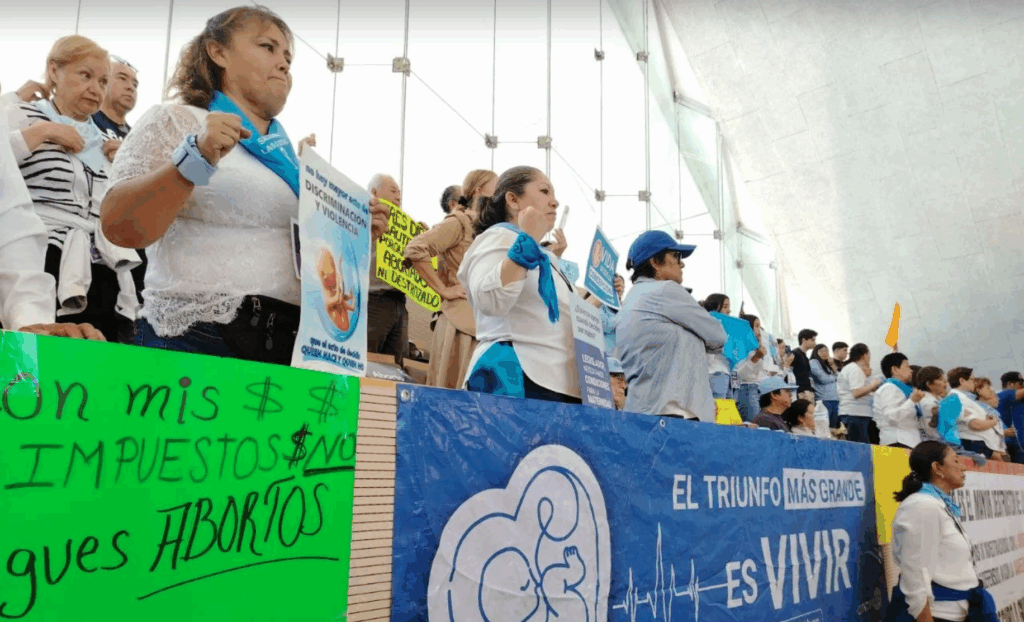 El aborto seguirá siendo delito en Guanajuato; el PAN, con un voto del Verde, bloquea su despenalización