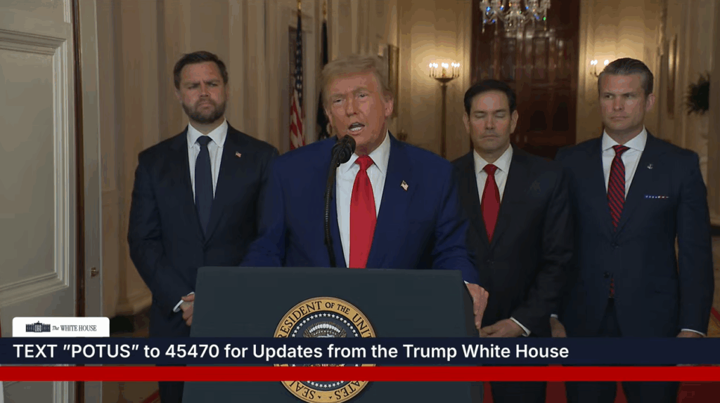 Donald Trump confirma ataques a tres instalaciones nucleares de Irán
