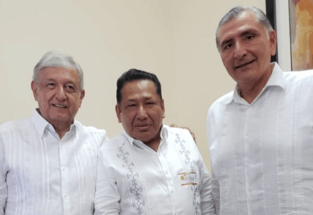 El fiscal Rosendo Gómez Piedra deja la investigación del caso Ayotzinapa