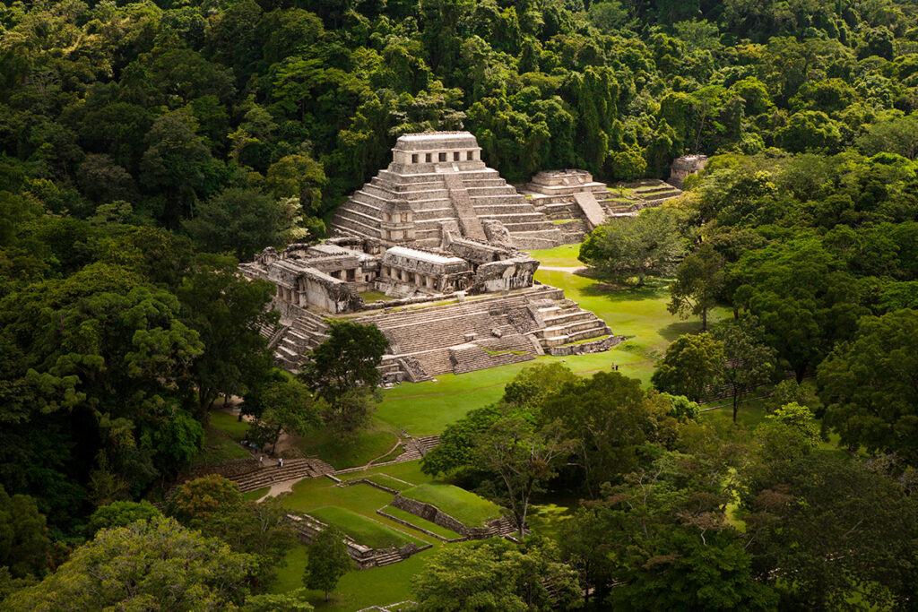 Crisis en el INAH: sin dinero para nada, excepto proyectos del Tren Maya