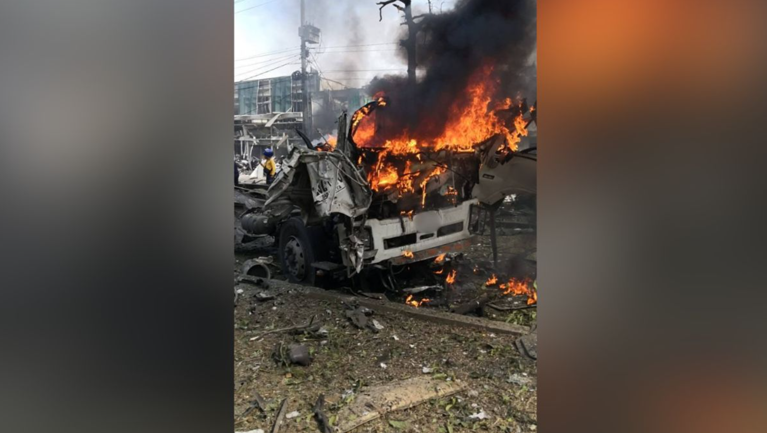 Dos atentados sacuden Colombia, suman 18 muertos Dos atentados sacuden Colombia, suman 18 muertos