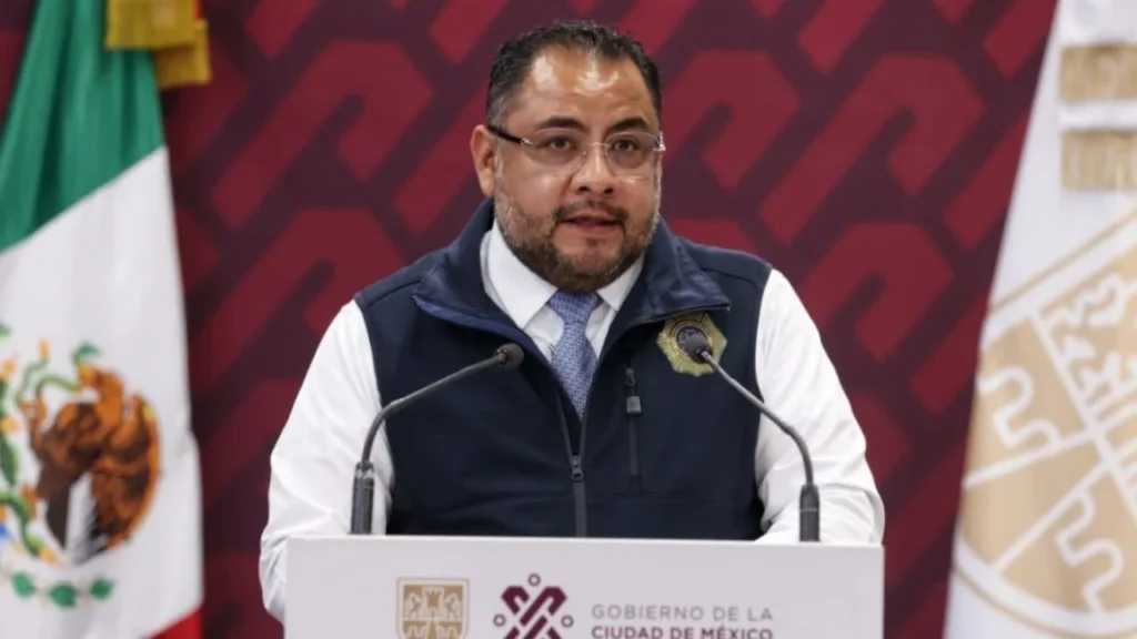 Sheinbaum nombra a Omar Reyes Colmenares como titular de la UIF