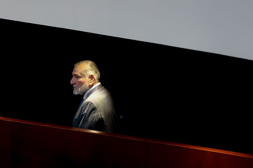 Adán Augusto no reportó $79 millones en su declaración; “falsedades”, responde el senador