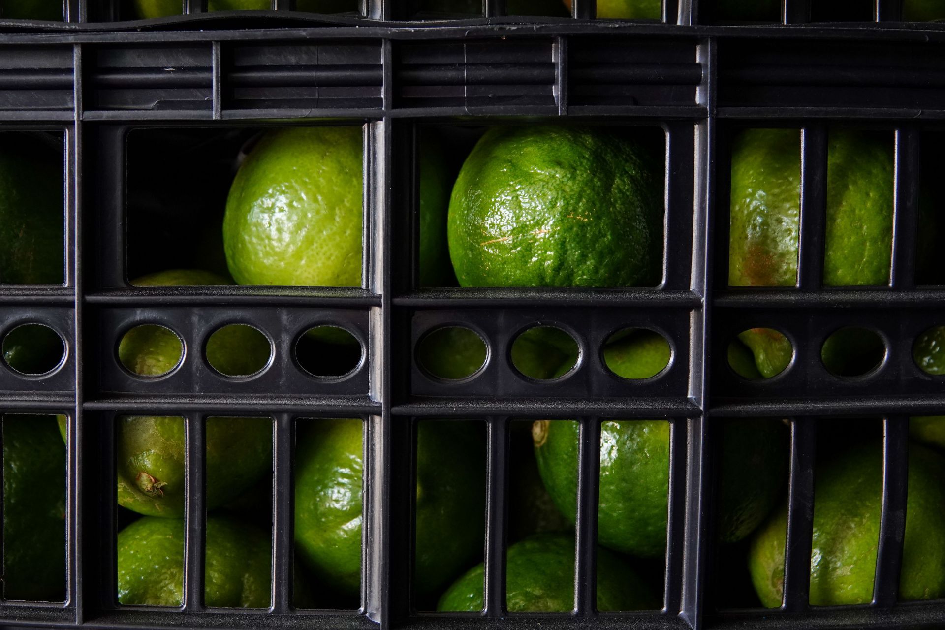 Extorsiones suben el precio de alimentos hasta un 20%