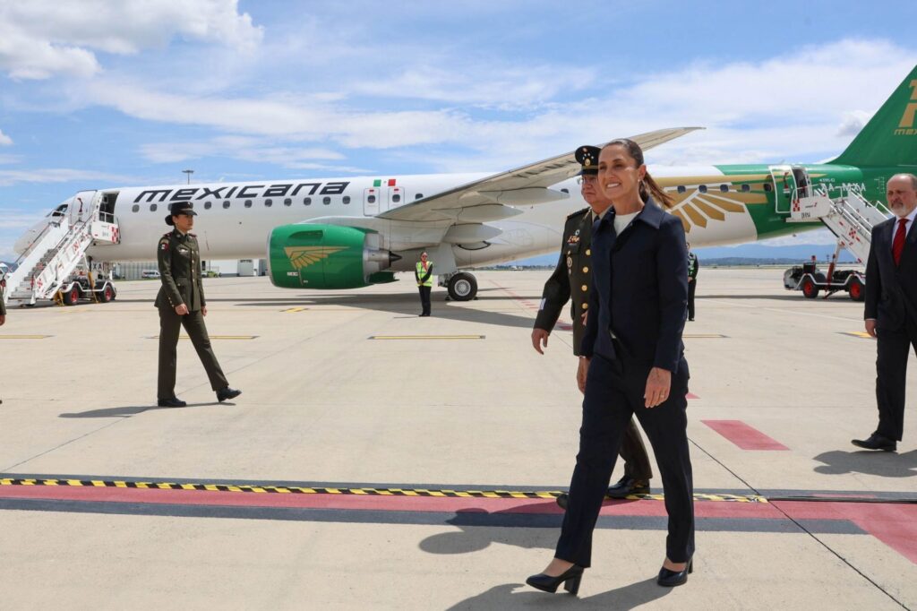 Sheinbaum pide revisar revocación de 13 rutas aéreas con EU Sheinbaum pide revisar revocación de 13 rutas aéreas con EU