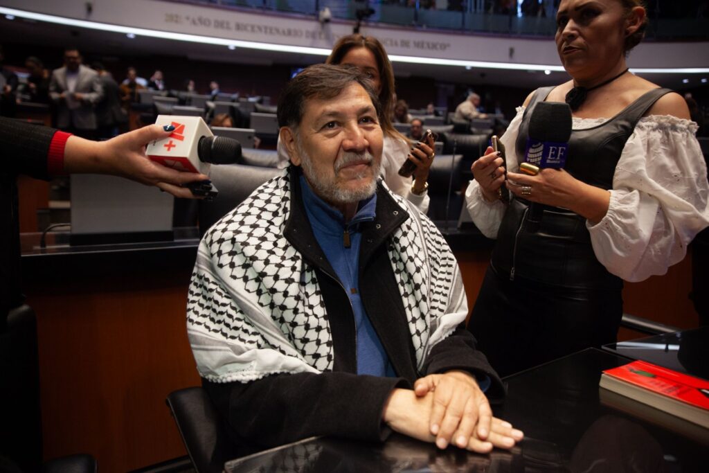 Rodeado de escándalos, Gerardo Fernández Noroña pide licencia para ir a Palestina