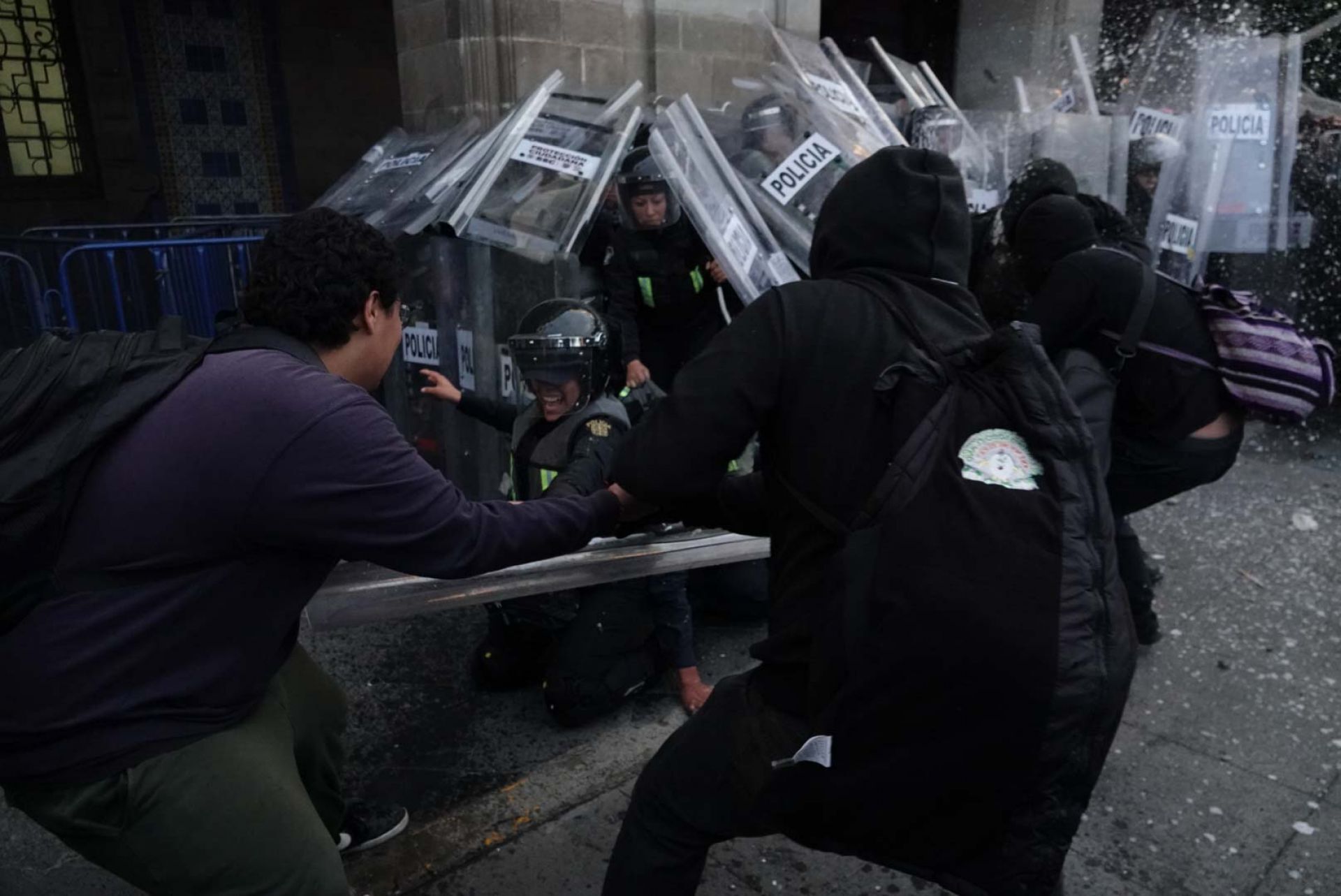 2 de octubre: 123 heridos tras enfrentamientos