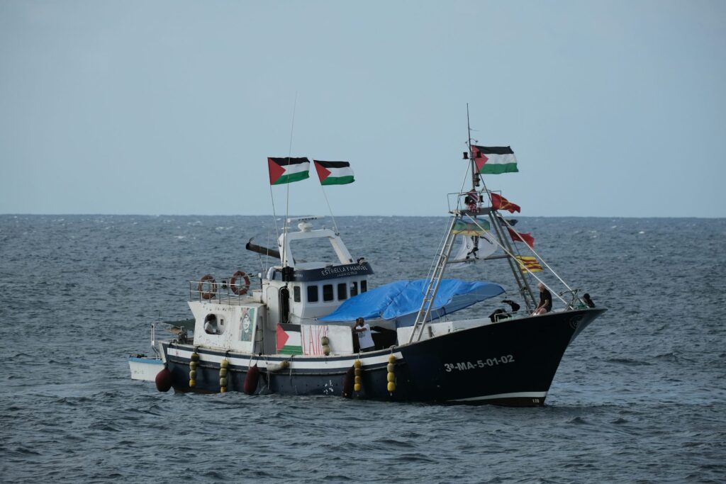 La Flotilla Global Sumud pone de manifiesto la ilegalidad del bloqueo naval israelí sobre Gaza y la complicidad de EU y Europa