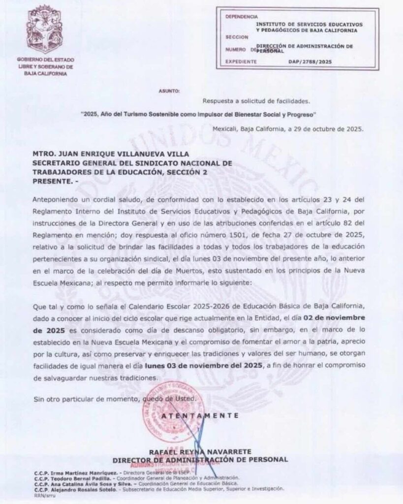 anuncio de la suspensión de clases el lunes 3 de noviembre en baja california