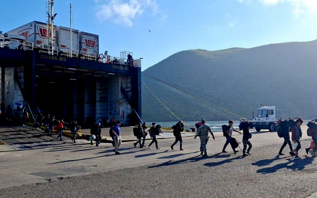 Semar rescata 27 menores en Golfo de California Semar rescata 27 menores en Golfo de California