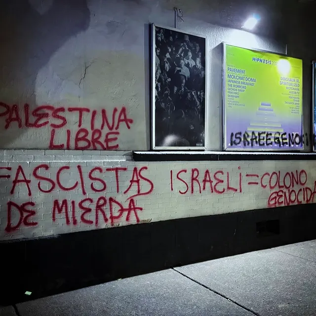 Activistas propalestina protestan contra concierto de Noga Erez en el Foro Indie Rocks Activistas propalestina protestan contra concierto de Noga Erez en el Foro Indie Rocks