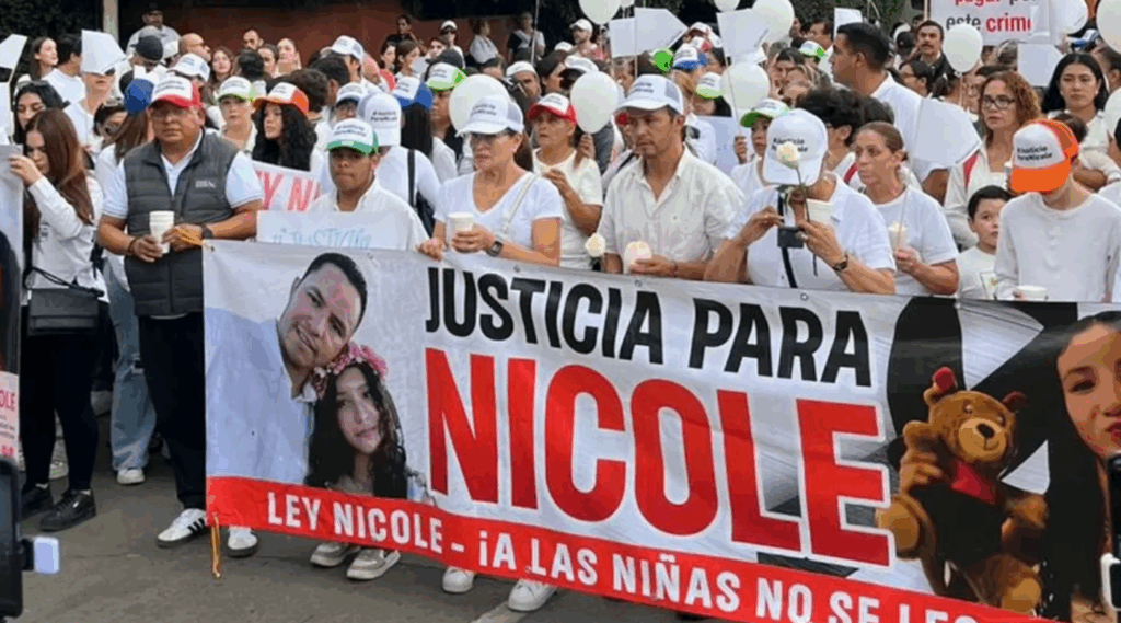 Ley Nicole. Aprueban en Durango prohibir las cirugías estéticas a menores de edad Ley Nicole. Aprueban en Durango prohibir las cirugías estéticas a menores de edad