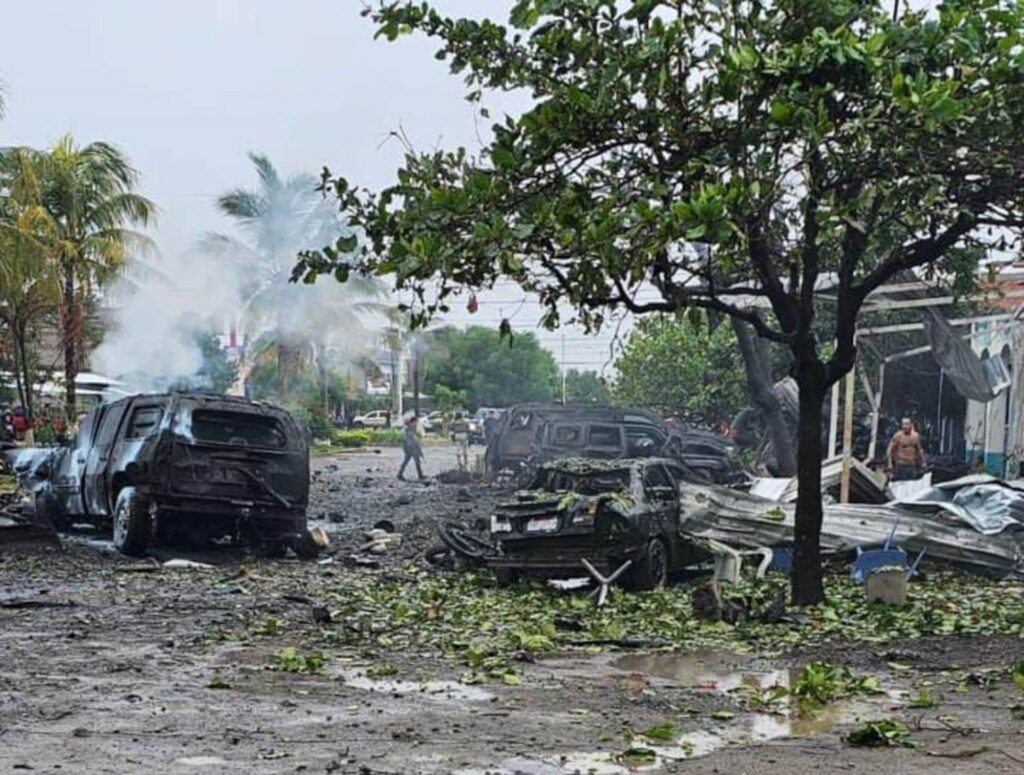 Coche bomba en Coahuayana será investigado como “terrorismo”