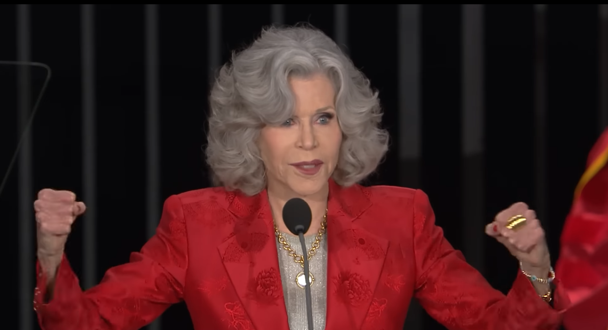 “Yo elijo levantarme y alzar la voz” “Yo elijo levantarme y alzar la voz”