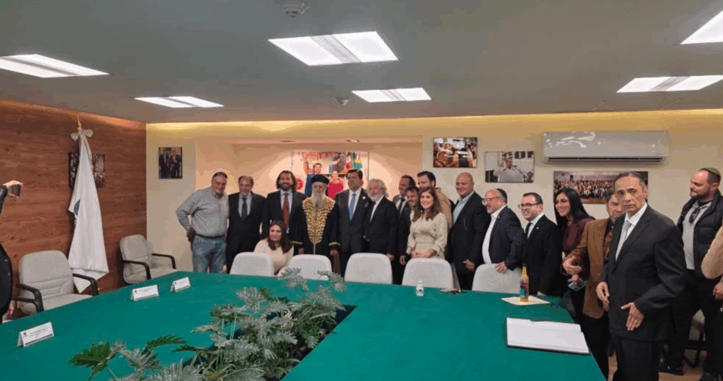 Pedro Haces recibe al rabino David Yosef, defensor del genocidio de Israel contra Gaza