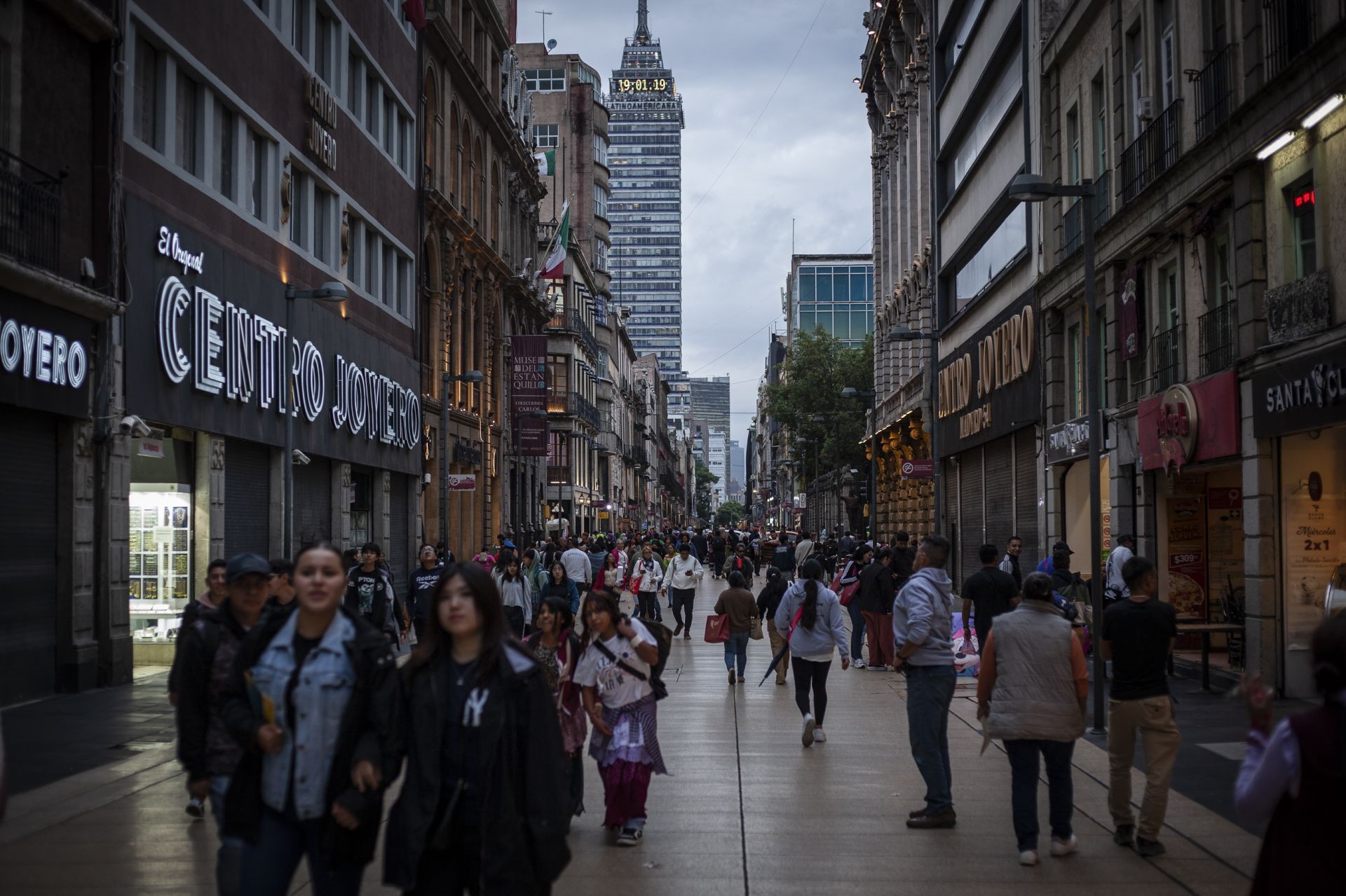 Durante los últimos 10 años, se duplicó la deuda pública por habitante en México Durante los últimos 10 años, se duplicó la deuda pública por habitante en México